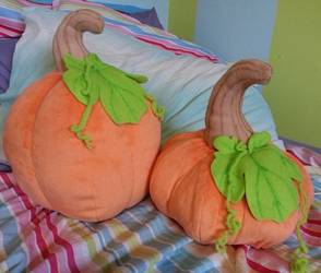 Plush Pumpkin Props