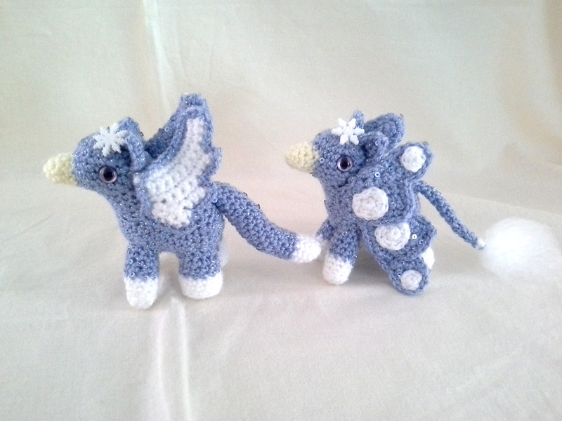 Winter-themed Twin Pigmy Gryphons