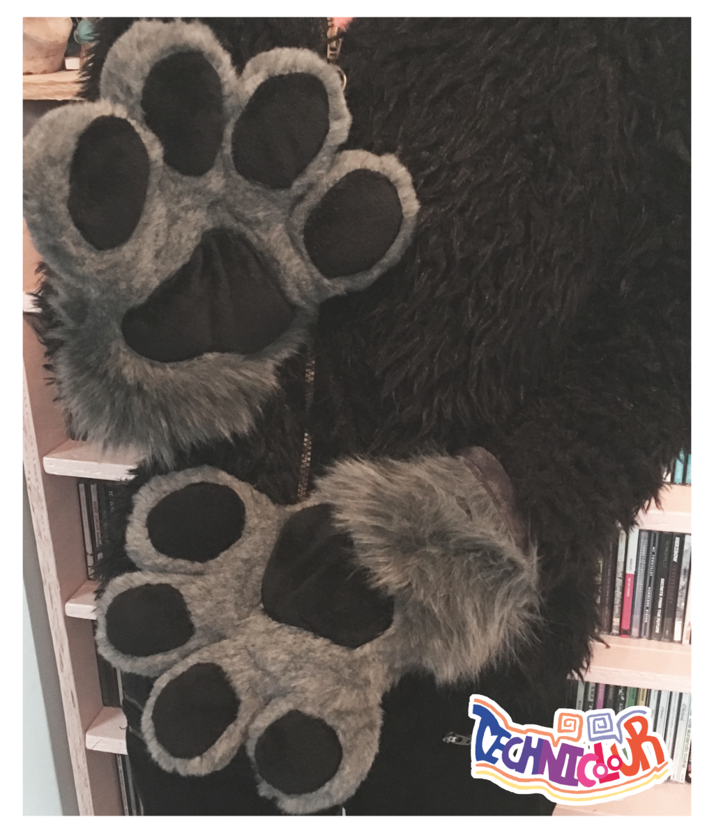 (FOR SALE) Gray Handpaws With Black Pawpads
