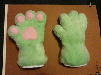 Boi's Suit WIP - Puffy Paws!