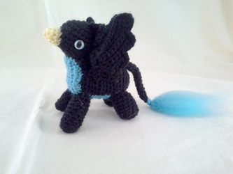 Black and Turquoise Pigmy Gryphon