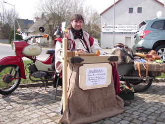 Sachswolf crafting on Spring party in Bautzen/ Sachsen 1/3