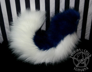 Blue husky tail