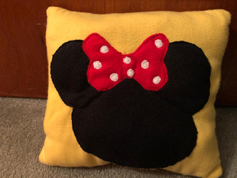 Disney Minnie Mouse Throw Pillow Gift