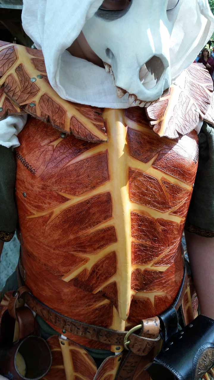Autumn Leaf Armor Detail
